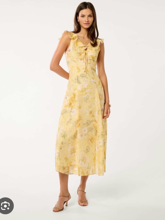 Ever New Dresses & Skirts - Ever New Lenny Godet Floral Midi Dress - US 6